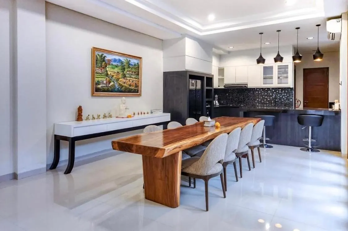 Elf Belly 4 Bedroom Canggu Heart Vila Cyn Indonesia