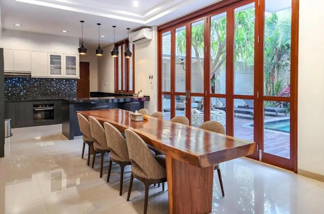 Elf Belly 4 Bedroom Canggu Heart Vila Cyn Villa Canggu (Bali)